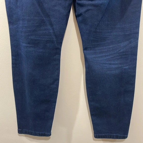 NWOT Nine West Skinny Dark Wash Denim Jean 16 P - Picture 6 of 16